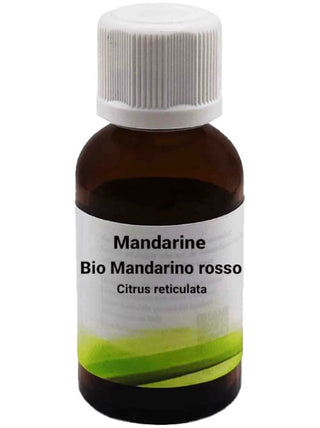 Bottiglia da 30 ml di Olio Essenziale di Mandarino rosso, su sfondo bianco.