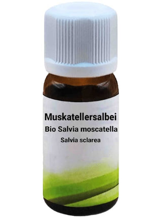 Bottiglia da 10 ml di Olio Essenziale di Salvia moscatella, su sfondo bianco.